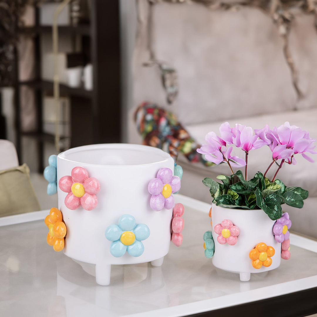 Vaso con fiori in rilievo • 17 cm