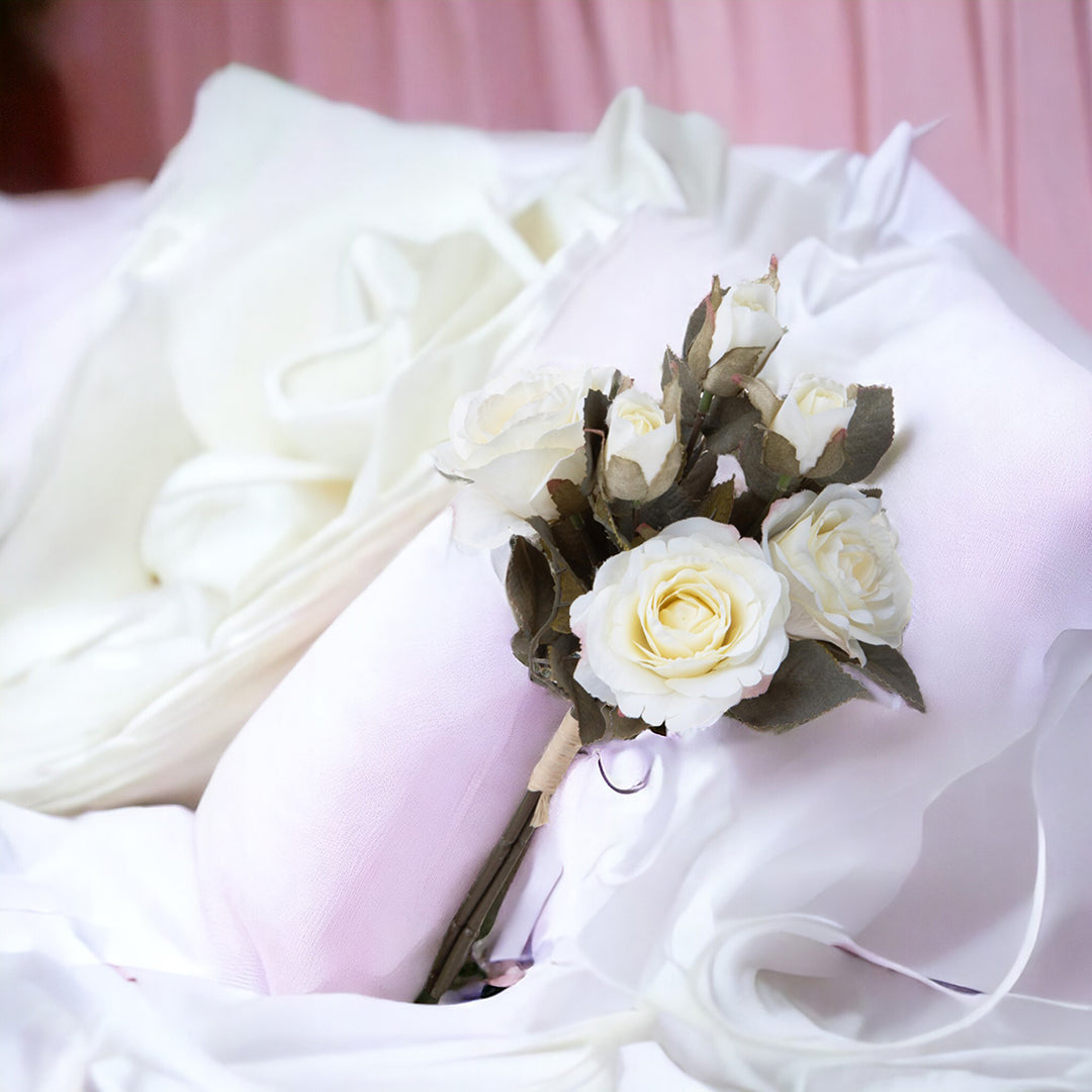 2 Pezzi • Mazzo rose bocci artificiale • 28 cm