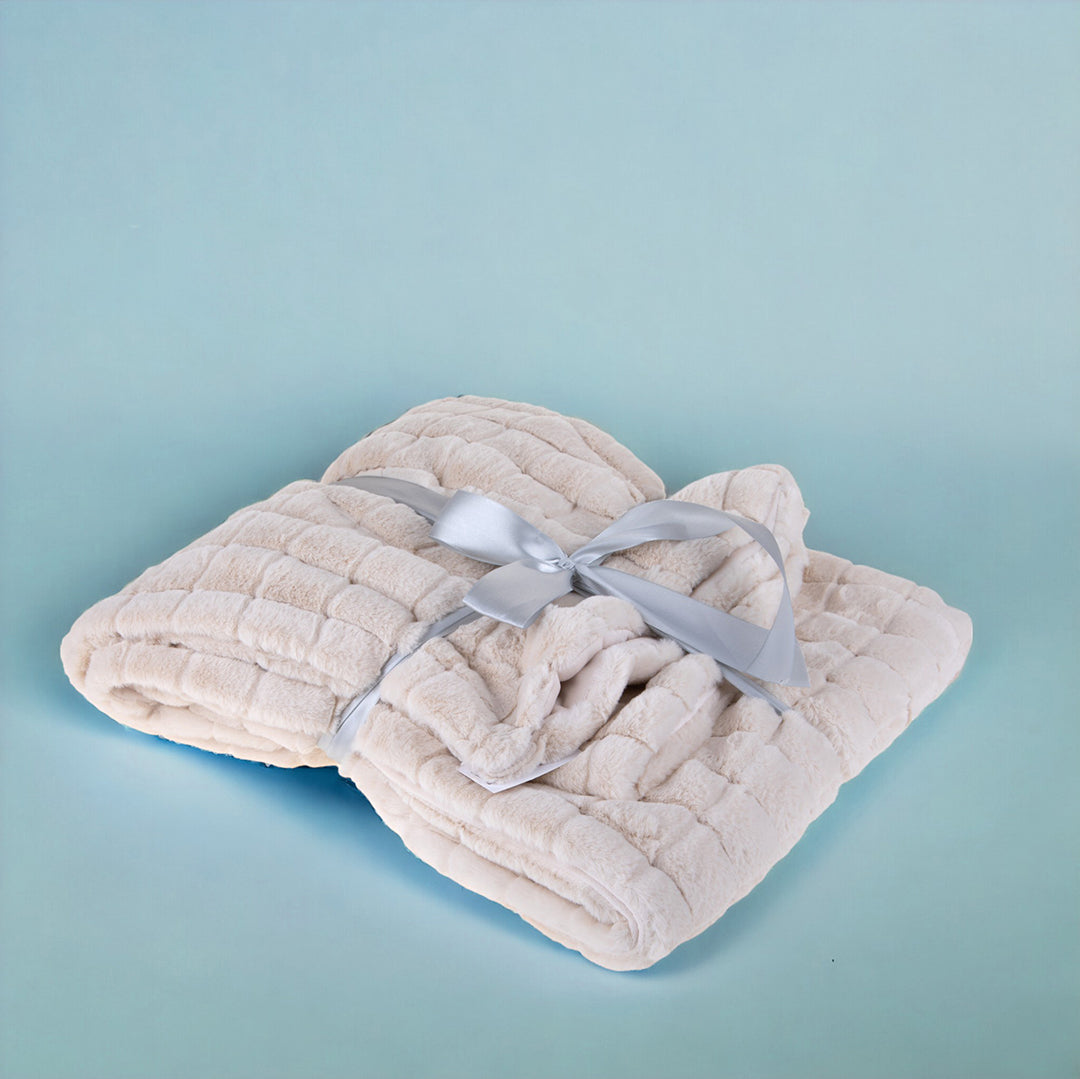 Coperta con pelo sintetico • 130x150 cm