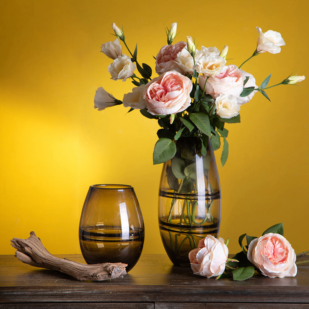 Vaso decorato con linee • 33 cm