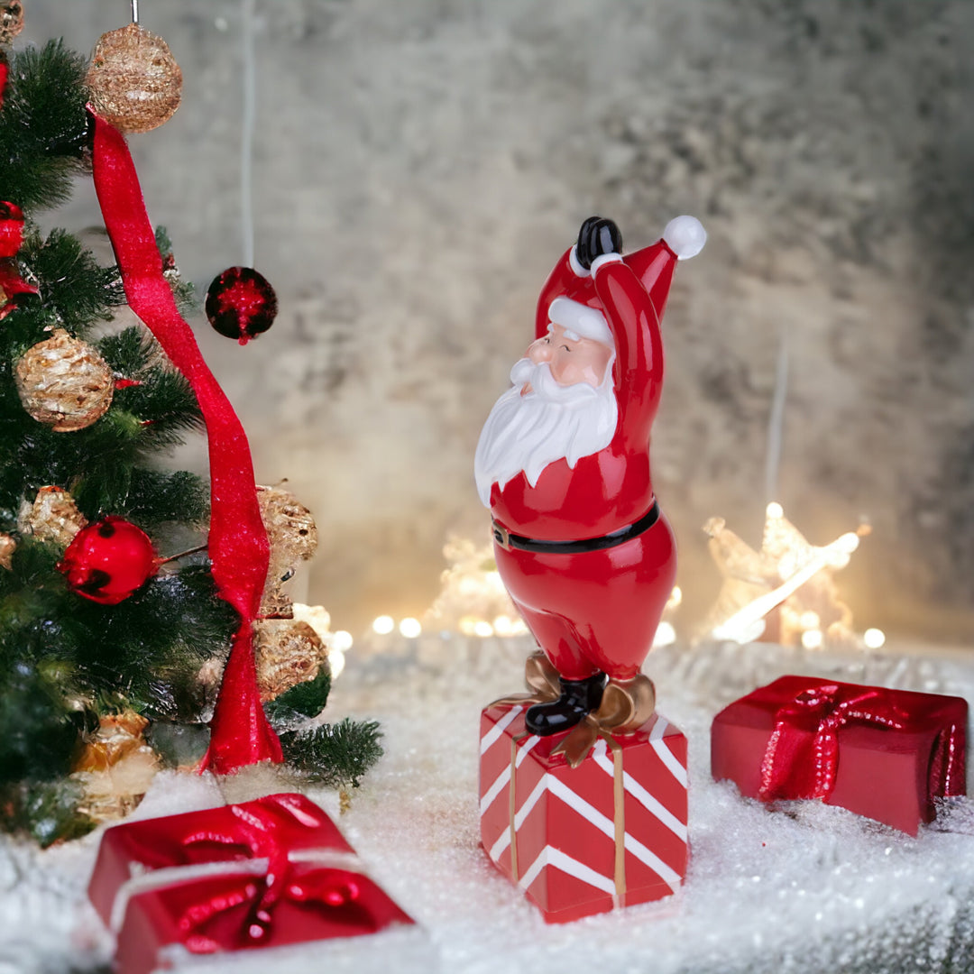 Babbo natale con mani giunte • H 32,5 cm