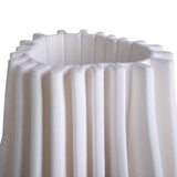Vaso con righe in rilievo • 34,5 cm