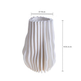 Vaso con righe in rilievo • 34,5 cm