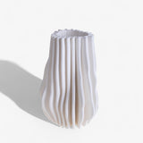 Vaso con righe in rilievo • 34,5 cm