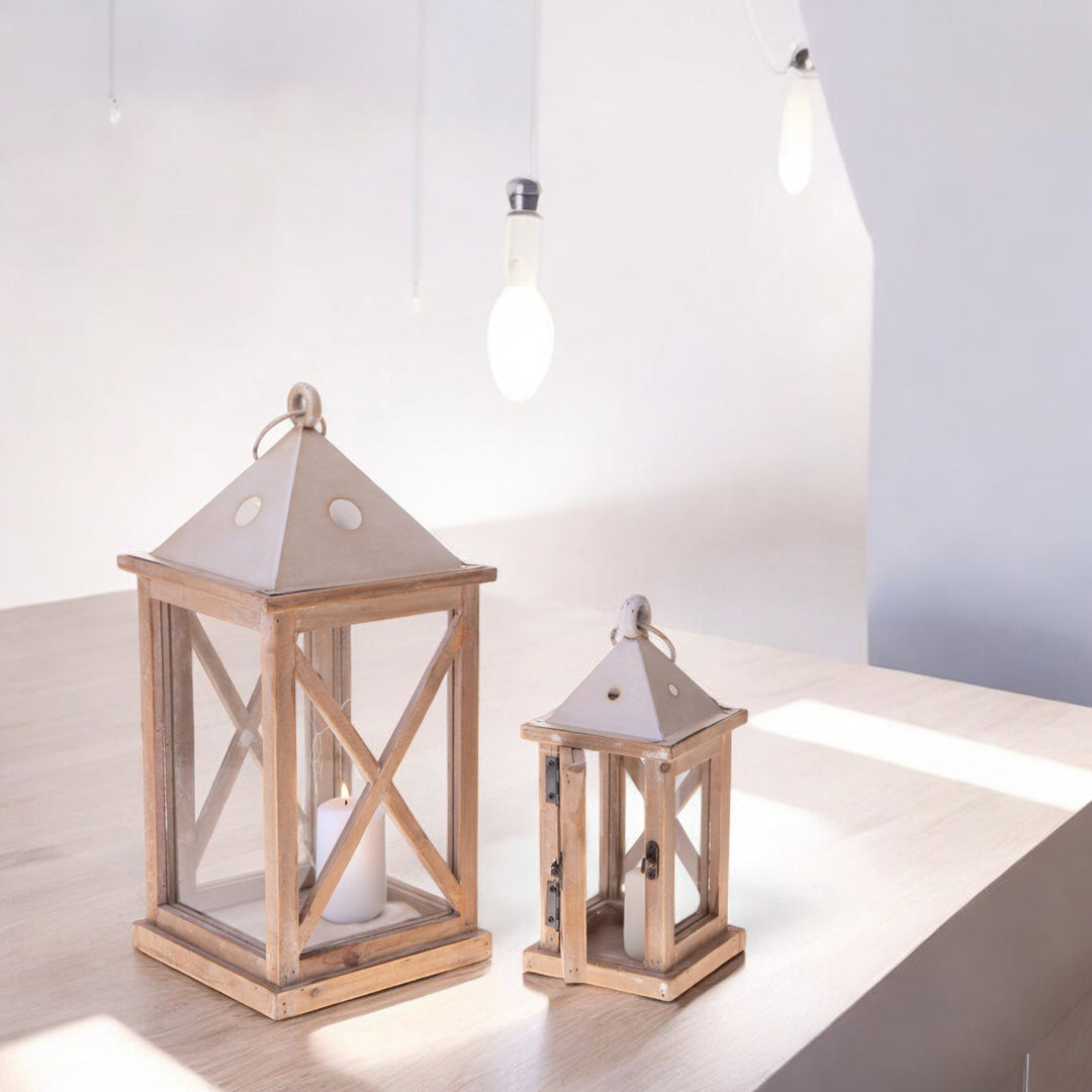 Set e due lanterne in legno • 42 cm
