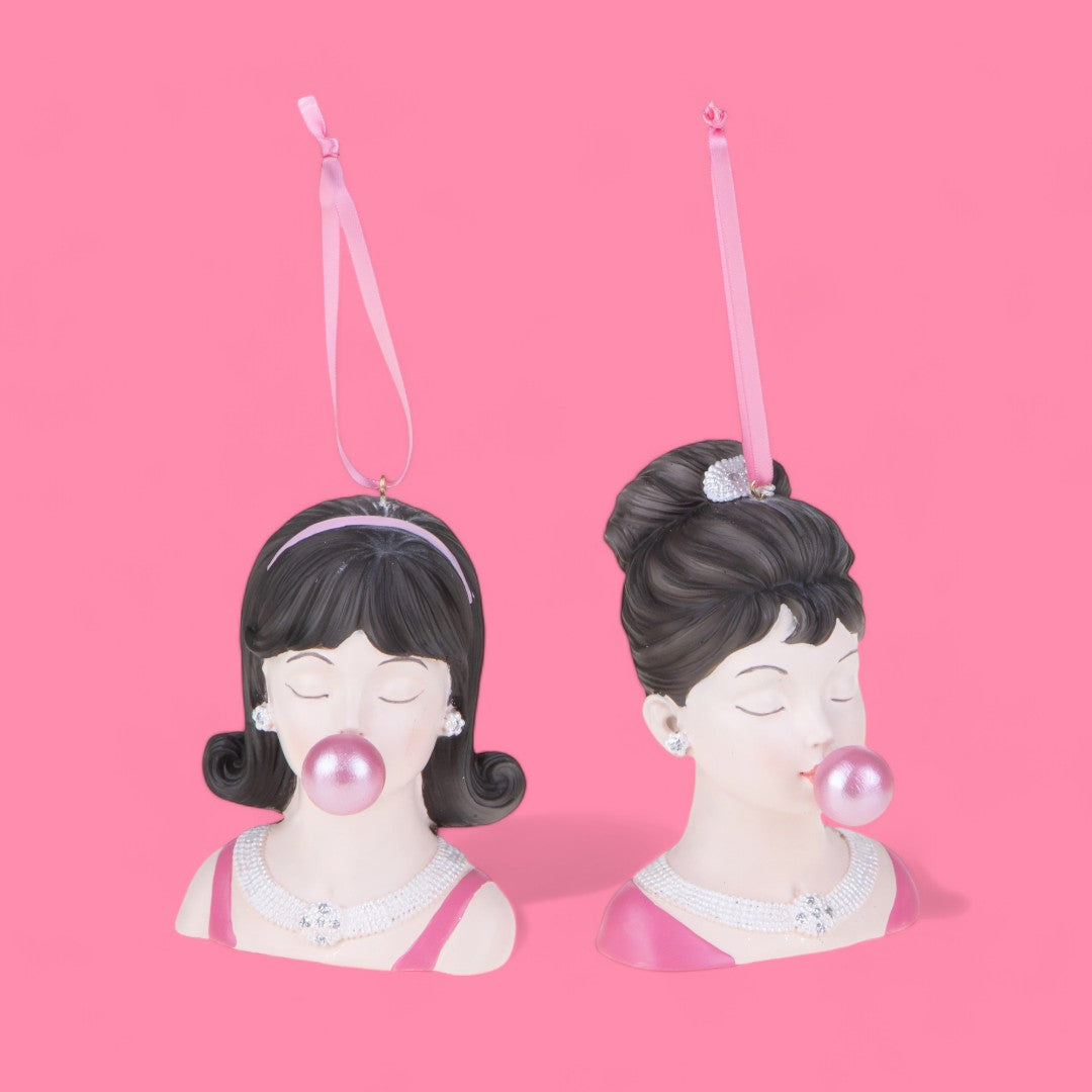 Set di 2 Donne con Bubblegum da Appendere  • 12 cm