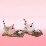 Set 2 galline su base con uova • 8 cm