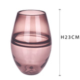 Vaso decorato con linee • 23 cm