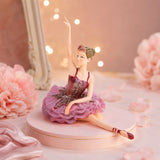 Pezzi 3 • Ballerina seduta • H 8,5 cm