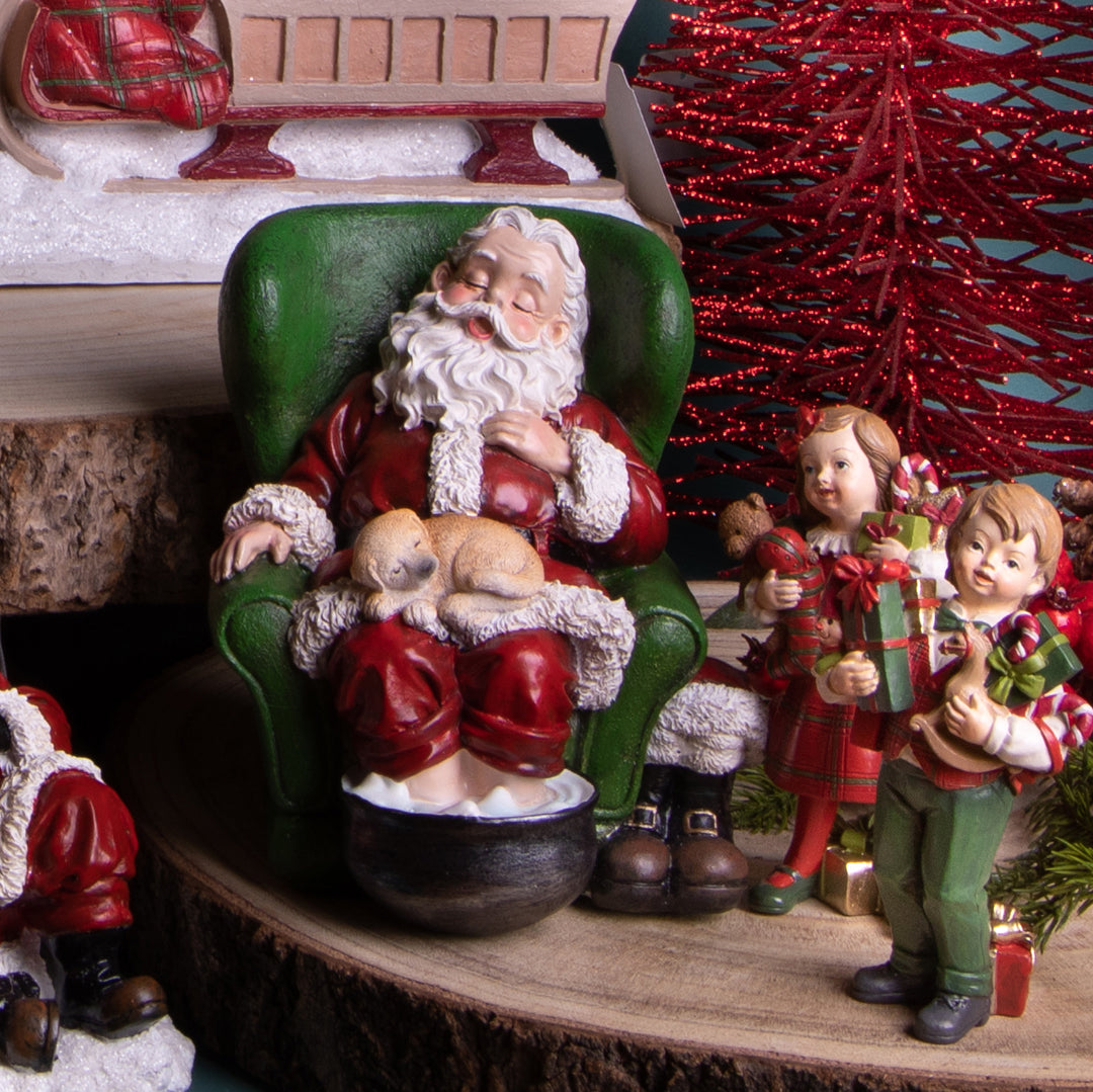 Babbo natale in poltrona • H 16,5 cm