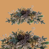 Sopraporta con ilex e pigne • H 22 cm